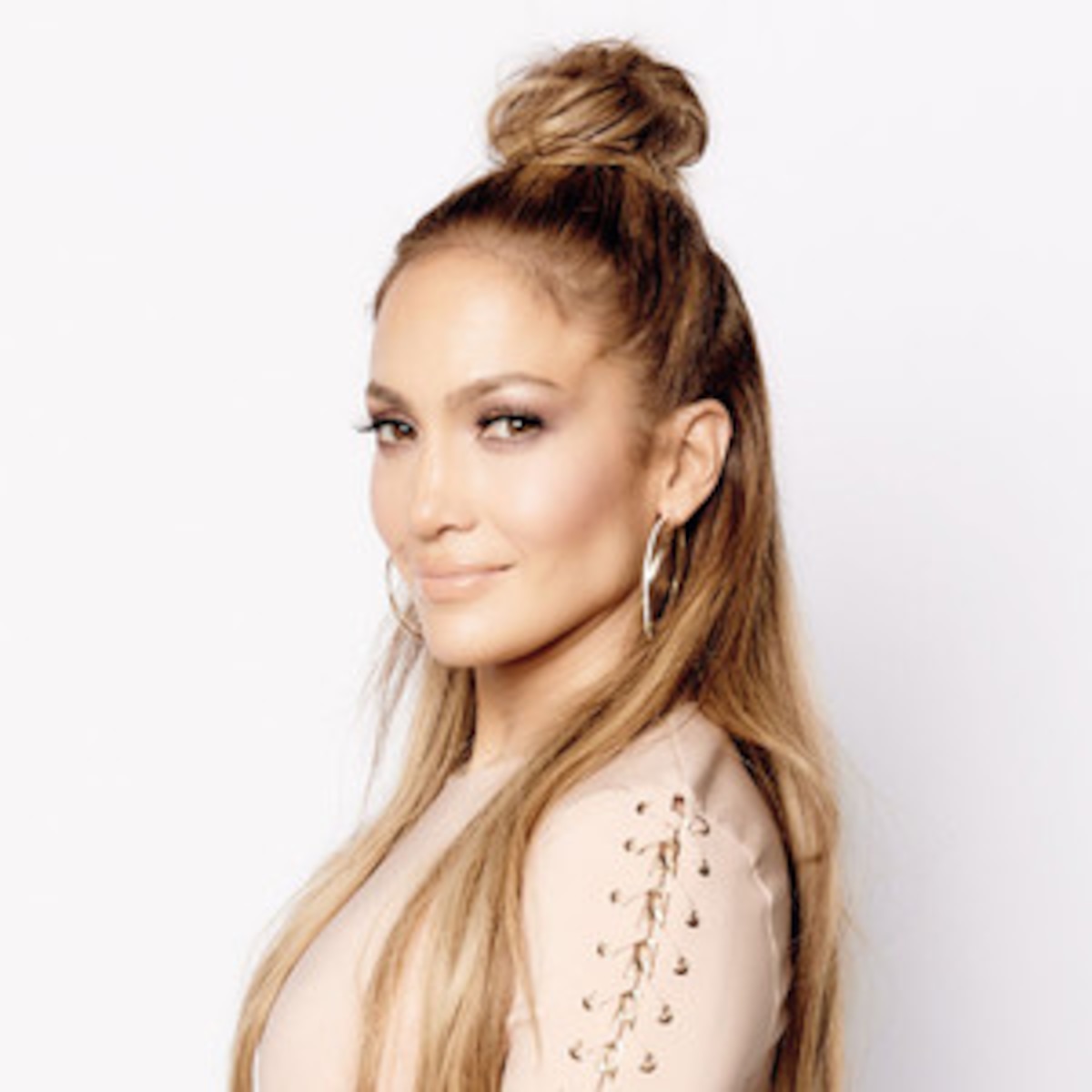 So This New Half Bun Half Down Hairstyle Yay Or Nay Let S